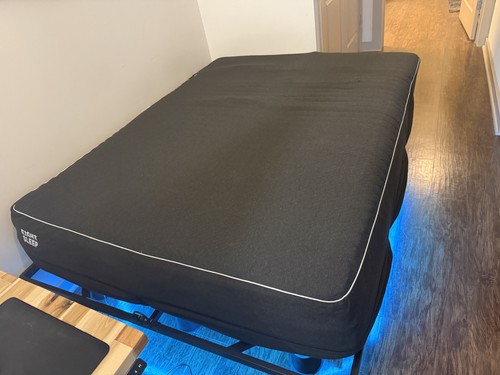 Eight sleep pod queen hub - eight, +